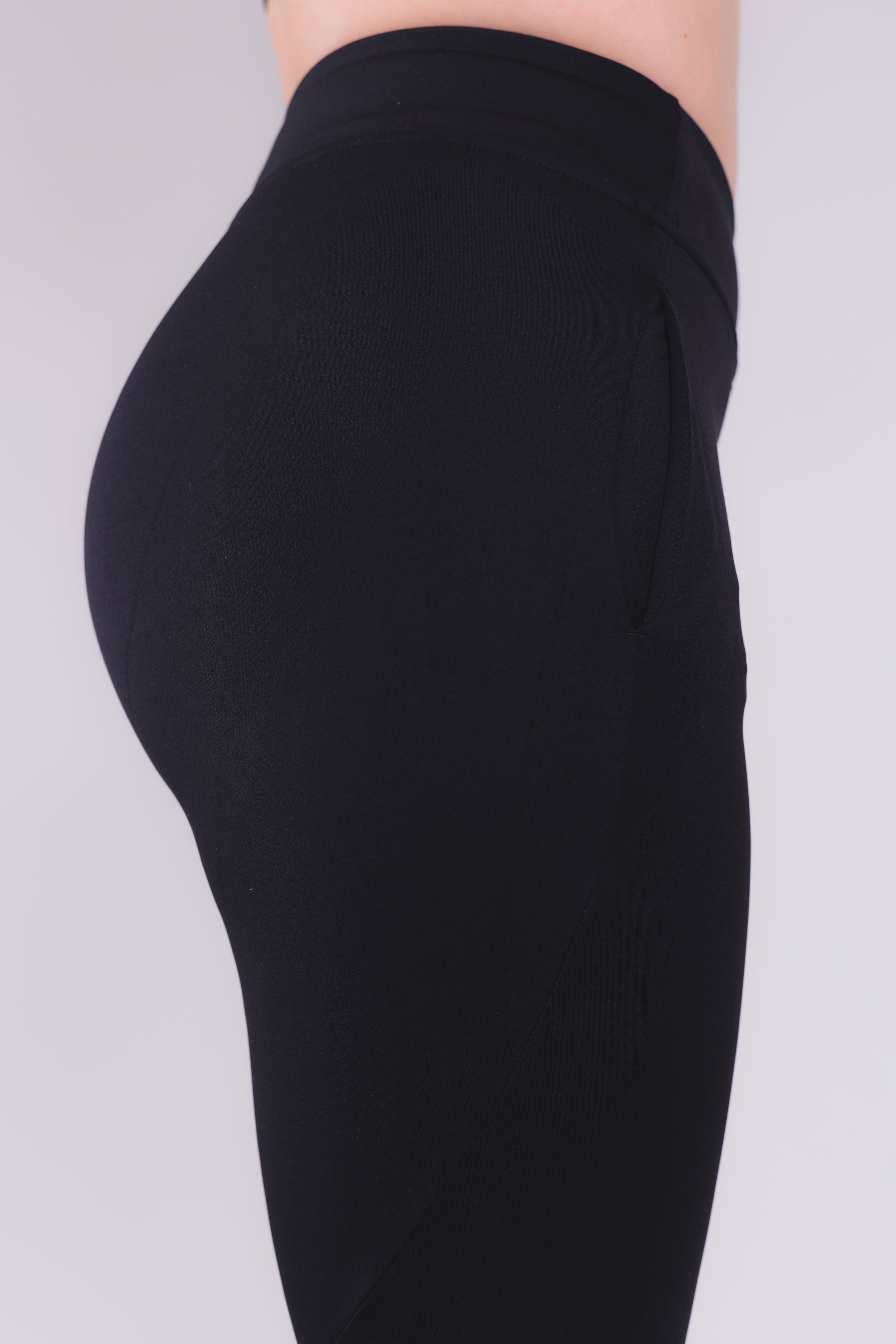 Essential Joggers - GUFIT