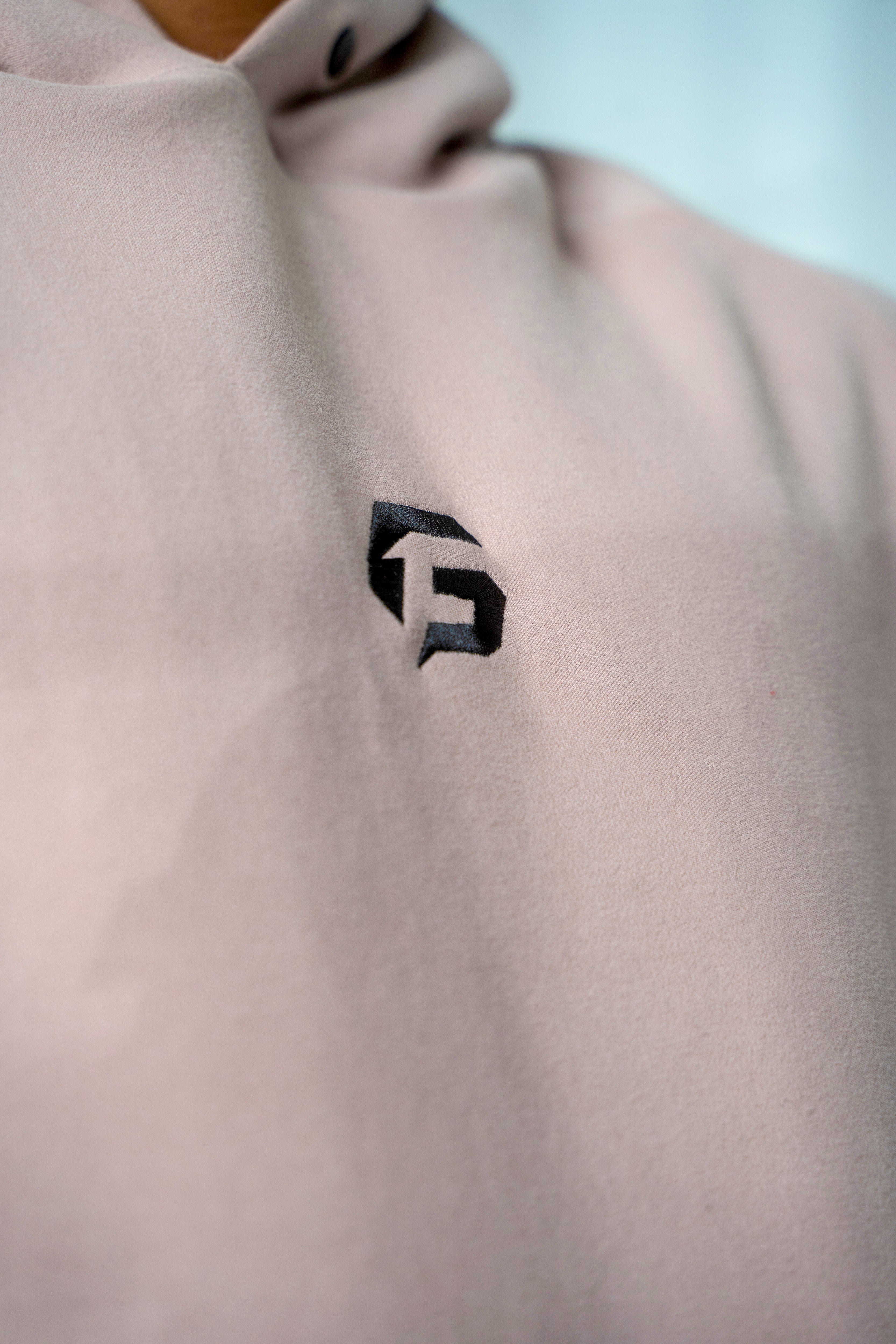 L I S • Hoodie - GUFIT